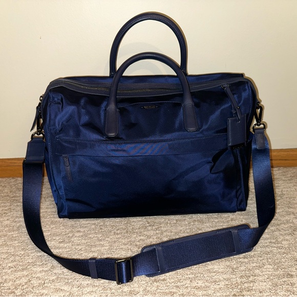 Tumi Navy Blue Travel Bag - Picture 4 of 13